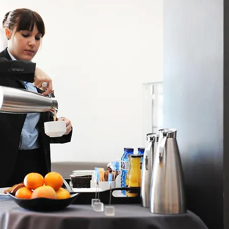 Air Barcelona Airport By Premium Traveller 4*